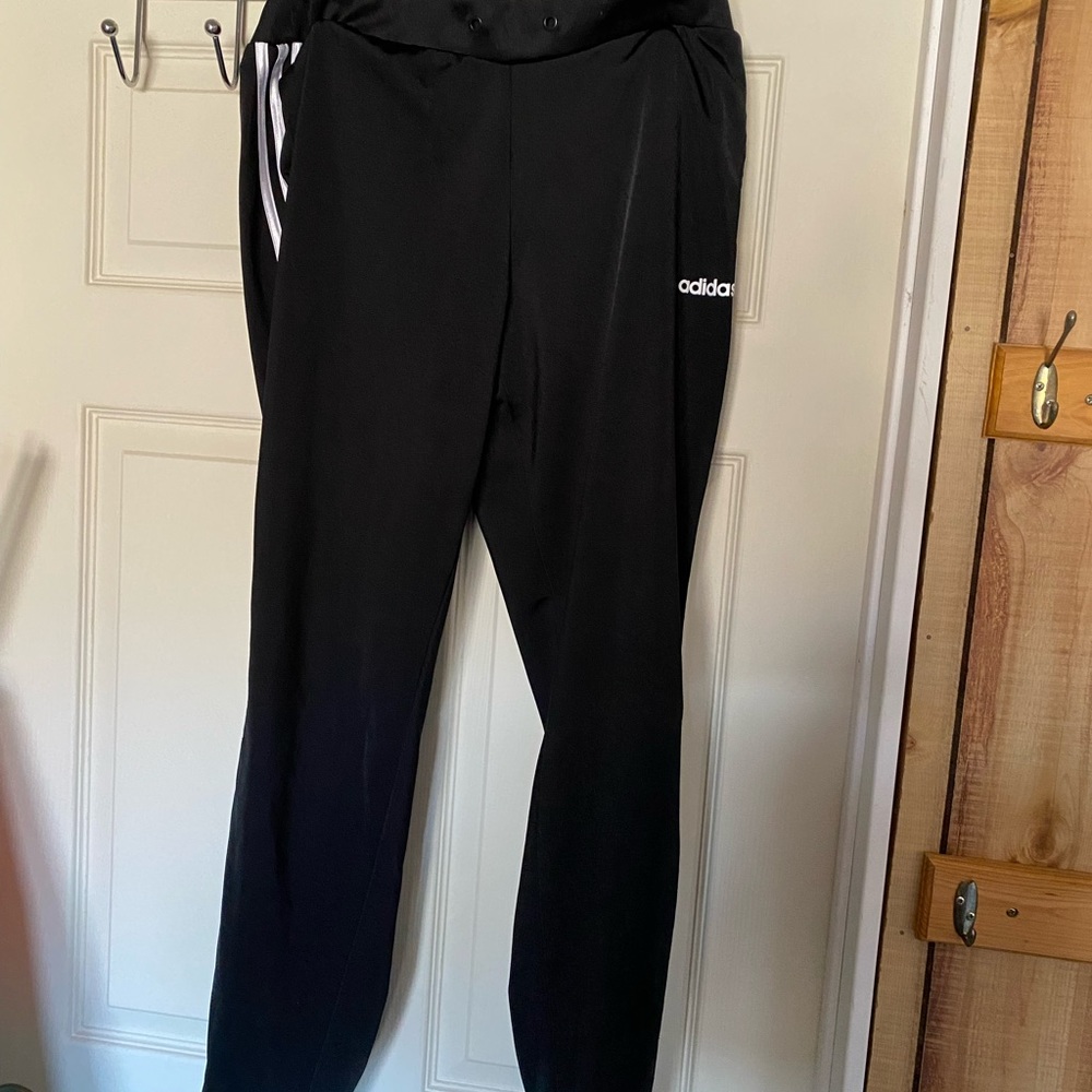 Men’s L Adidas track suit sweats
